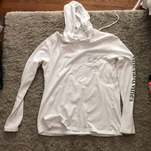 White vineyard vines long sleeve hoodie